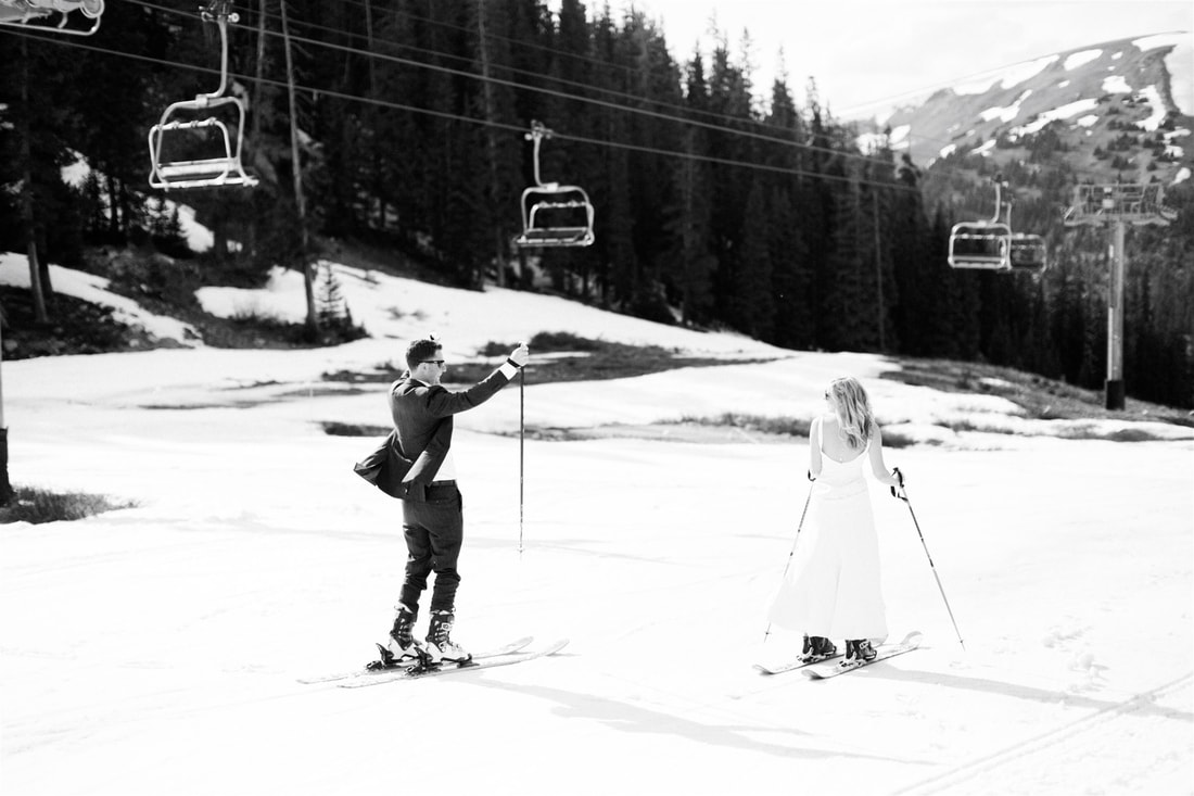wedding couple skiing