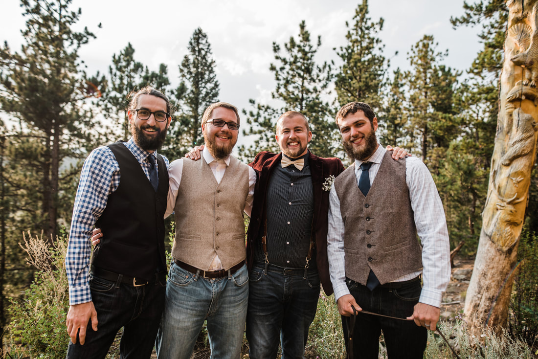 groom and groomsmen mountain wedding
