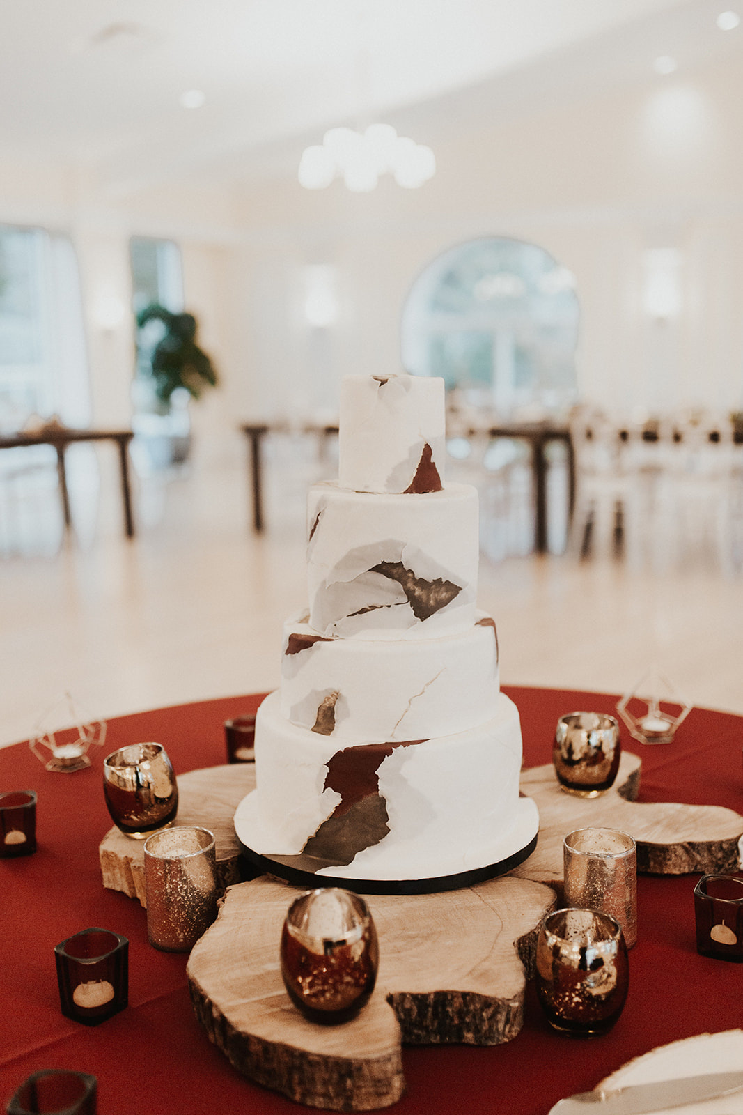 Wedding Cake, Wood Cake Stand, Cake Ideas, Wedding Cake Ideas, Rustic Wedding Cake, Cake Table, Table Decor, Rustic Cake