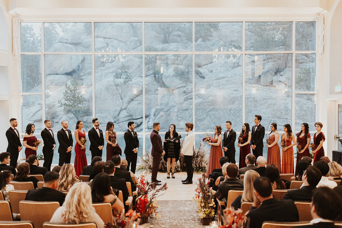 The Stanley Hotel, Colorado Wedding Venue, Mountain Venues, Wedding Venues Near Me, Weddings at The Stanley Hotel, Ceremony Photography, Red Wedding, Rustic Wedding