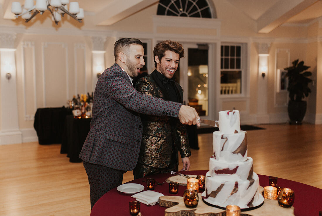 Wedding Cake, Cake Cutting, The Stanley Hotel Wedding, Mountain Wedding Venue, Reception Hall, Rustic Weddings
